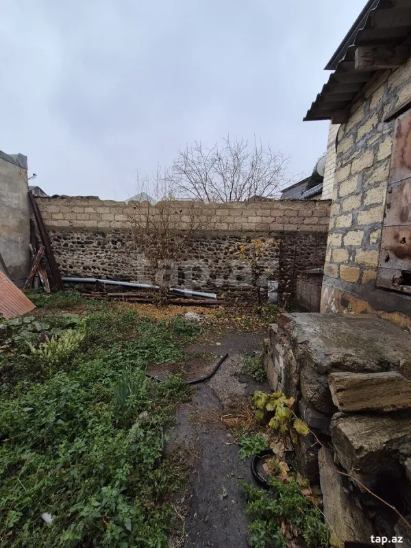 Satılır 2 otaqlı həyət evi