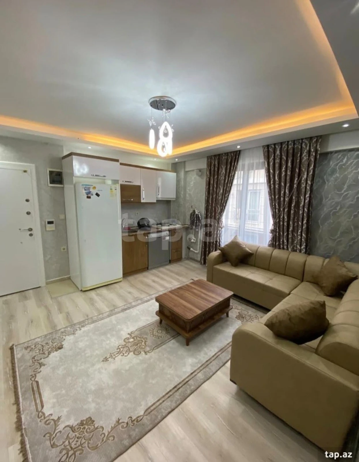 Kirayə verilir 2 otaqlı yeni tikili 70 m²