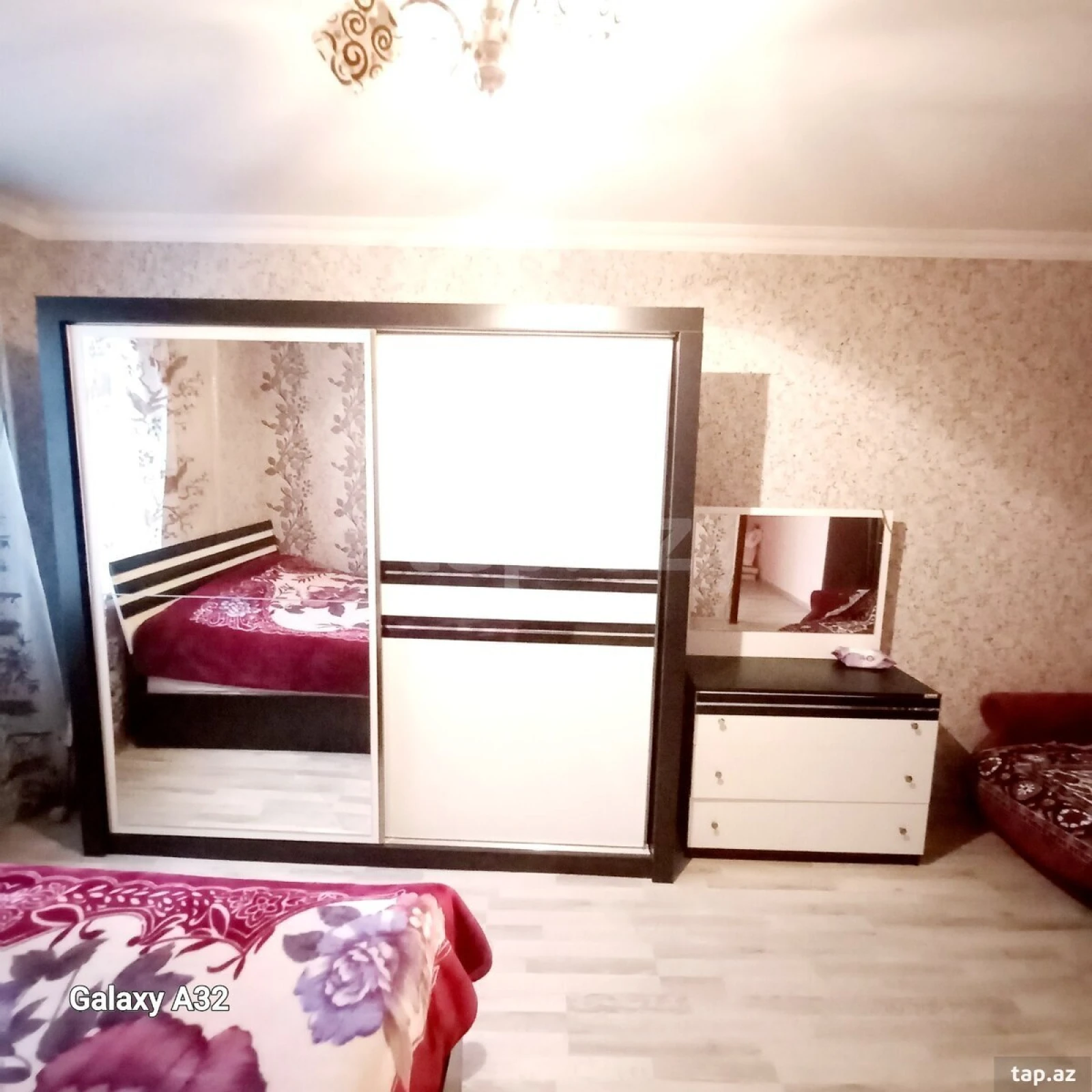 Satılır 1 otaqlı mənzil 40 m²