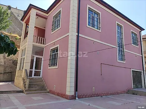Satılır 5 otaqlı həyət evi — Bakı, Bakıxanov qəs. 5 otaq