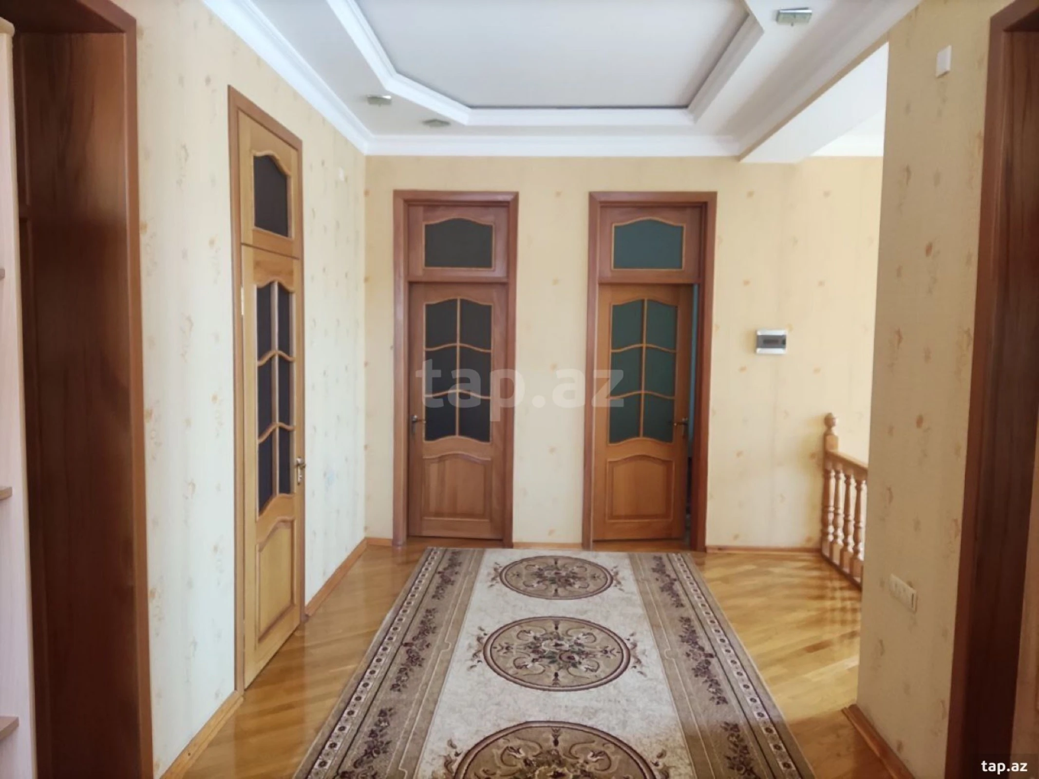 Satılır 5 otaqlı həyət evi