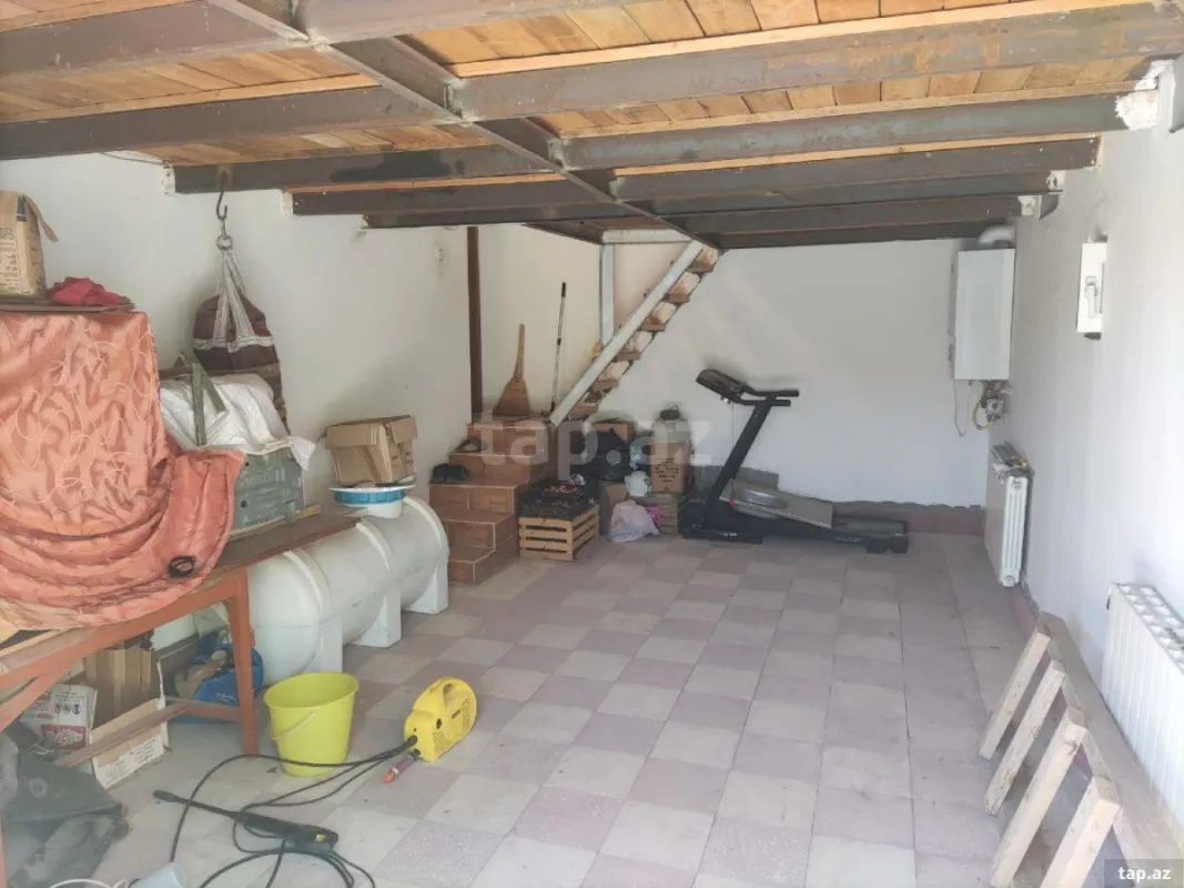 Satılır 5 otaqlı həyət evi