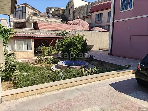 Satılır 5 otaqlı həyət evi