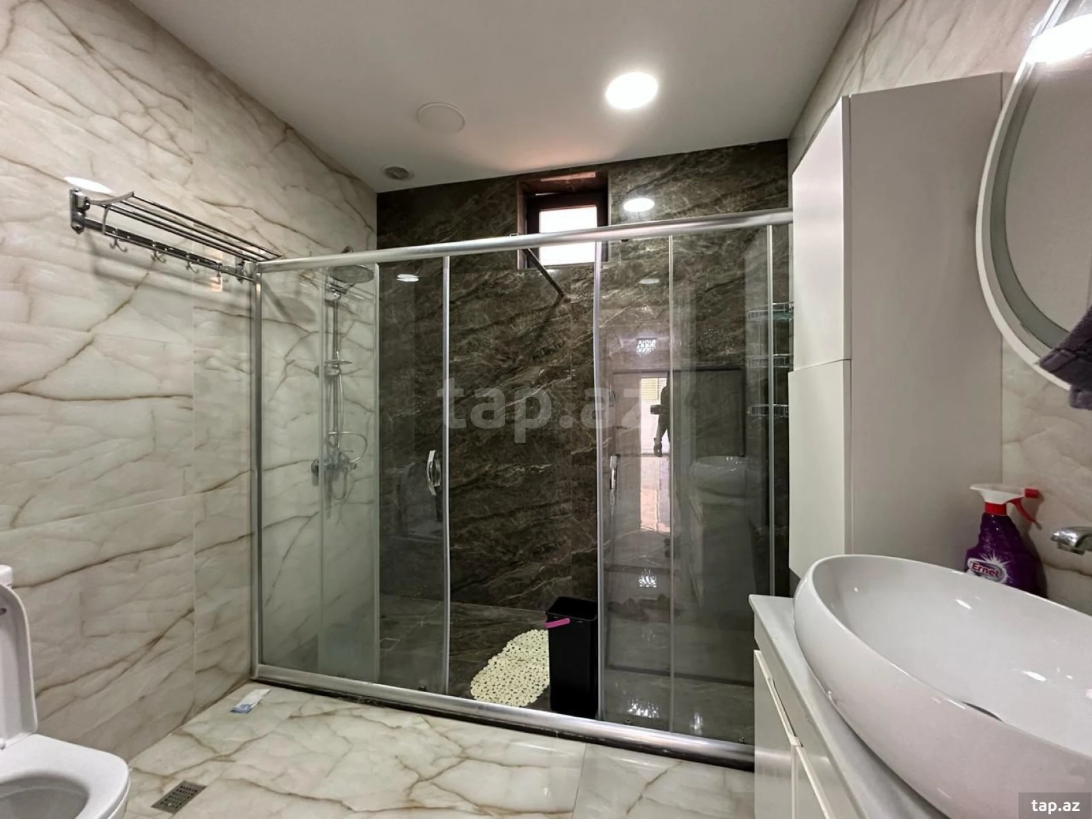 Kirayə verilir 5 otaqlı həyət evi