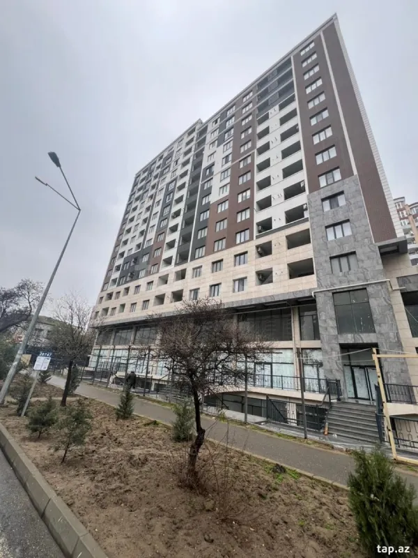 Satılır 3 otaqlı yeni tikili 139 m²