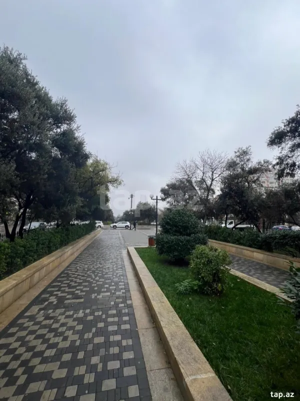 Satılır 3 otaqlı yeni tikili 139 m²