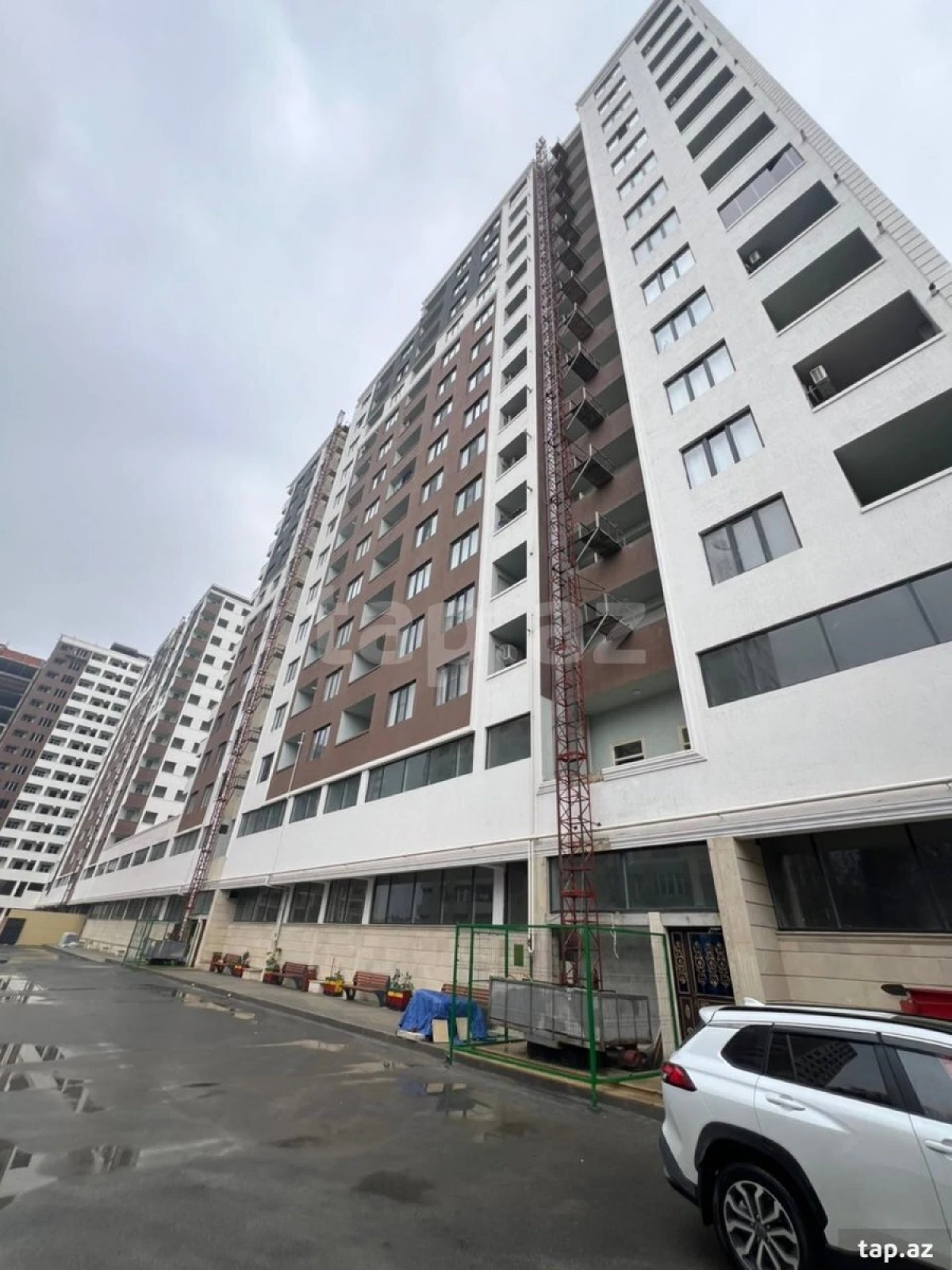 Satılır 3 otaqlı yeni tikili 139 m²