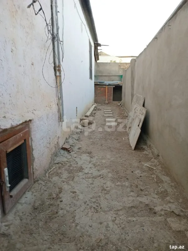 Kirayə verilir 4 otaqlı həyət evi