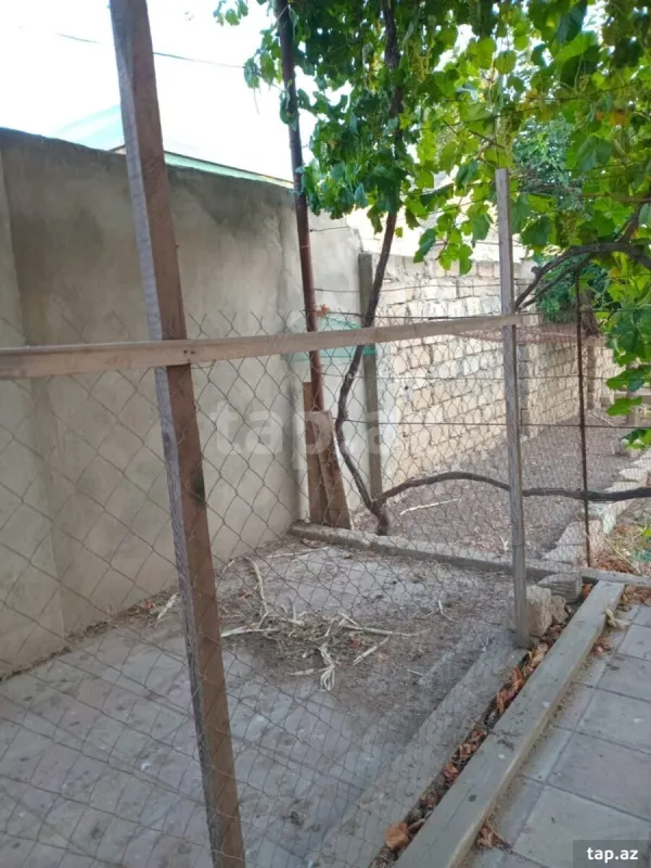 Kirayə verilir 4 otaqlı həyət evi