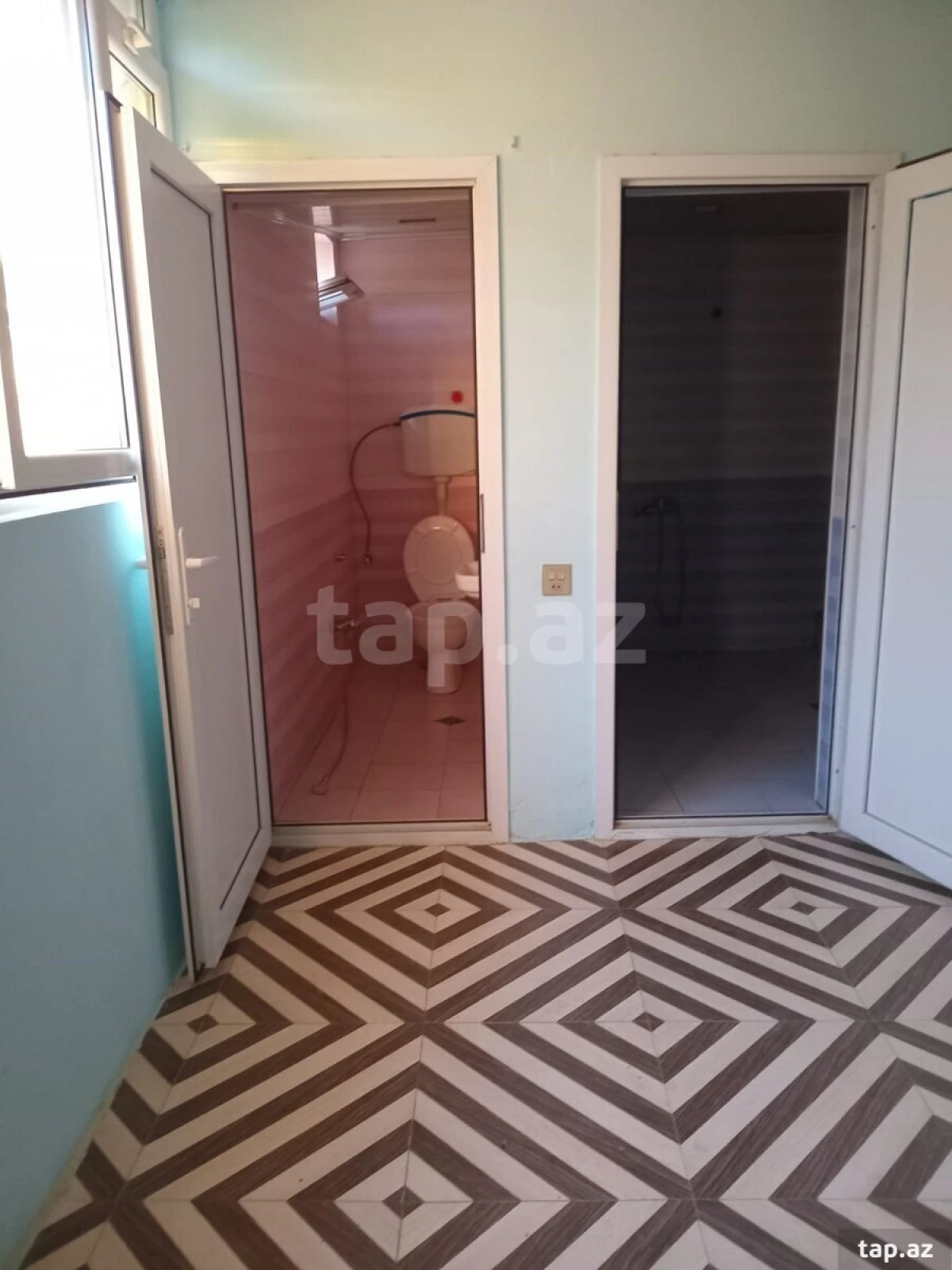 Kirayə verilir 4 otaqlı həyət evi