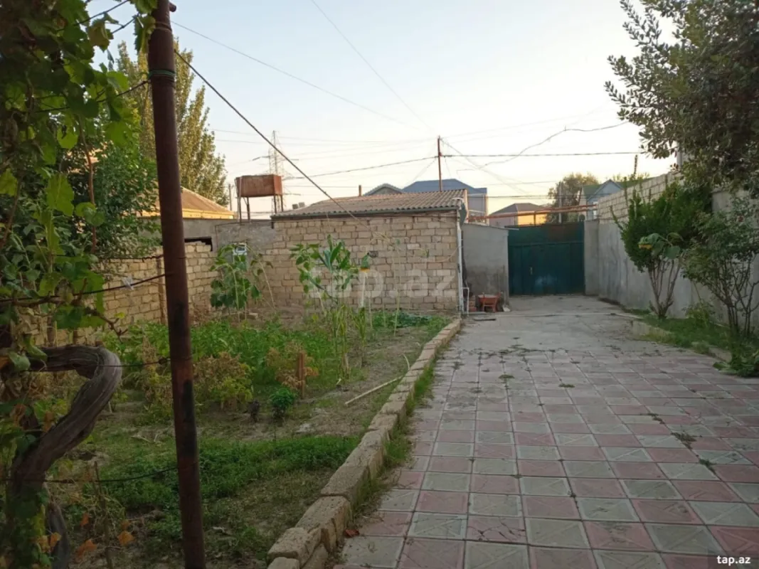 Kirayə verilir 4 otaqlı həyət evi