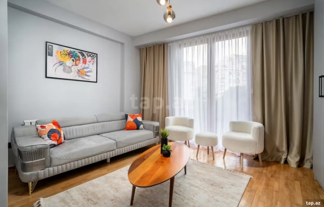 Kirayə verilir 1 otaqlı yeni tikili 43 m²