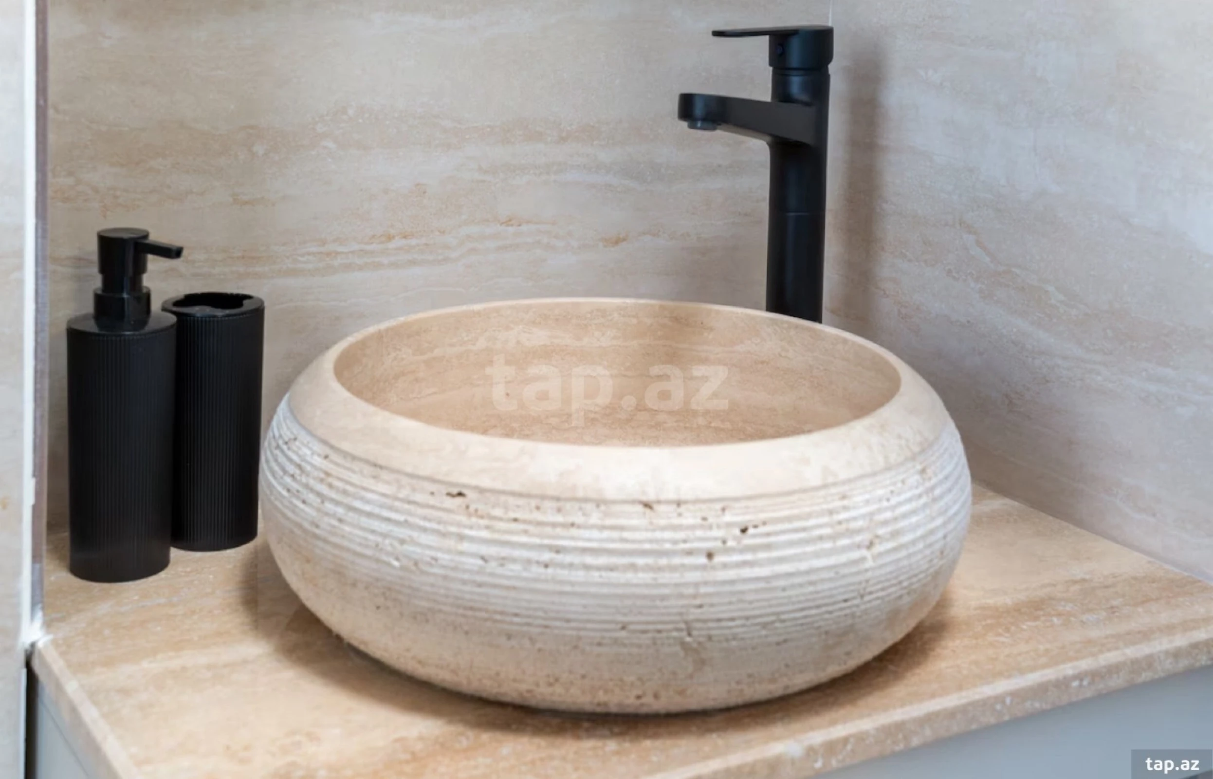 Kirayə verilir 1 otaqlı yeni tikili 43 m²