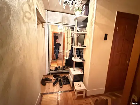 Satılır 2 otaqlı mənzil 75 m²