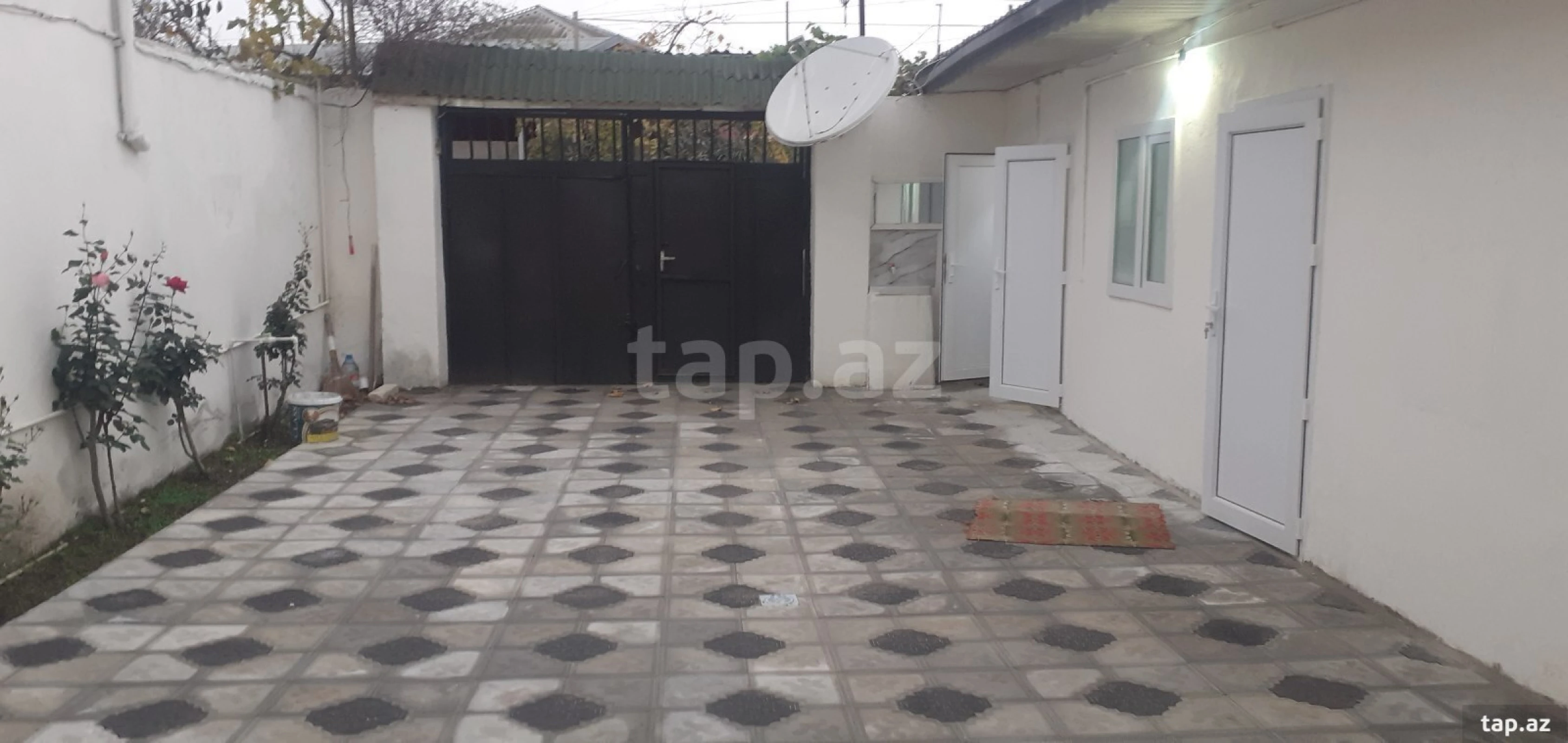 Satılır 4 otaqlı həyət evi 120 m²