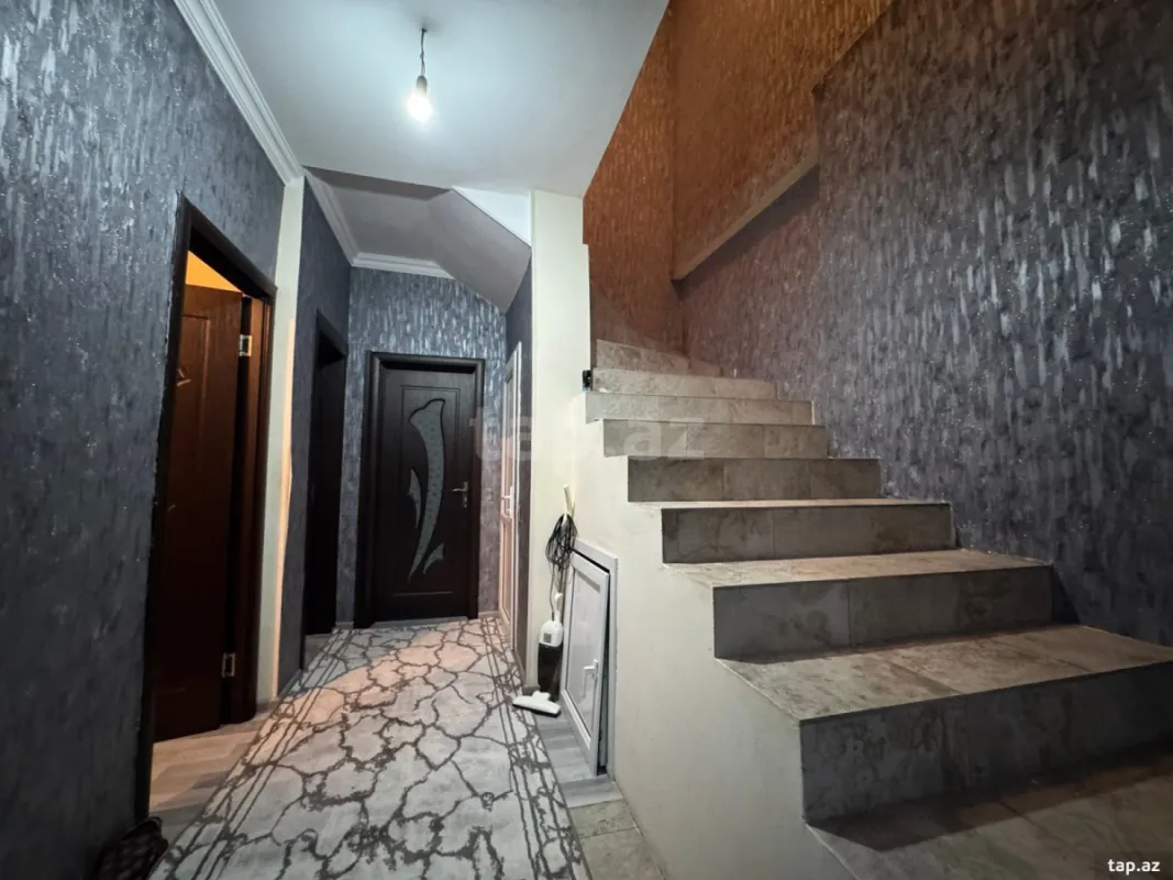 Satılır 5 otaqlı həyət evi