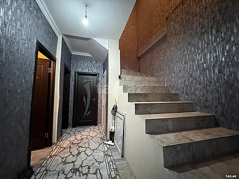 Satılır 5 otaqlı həyət evi