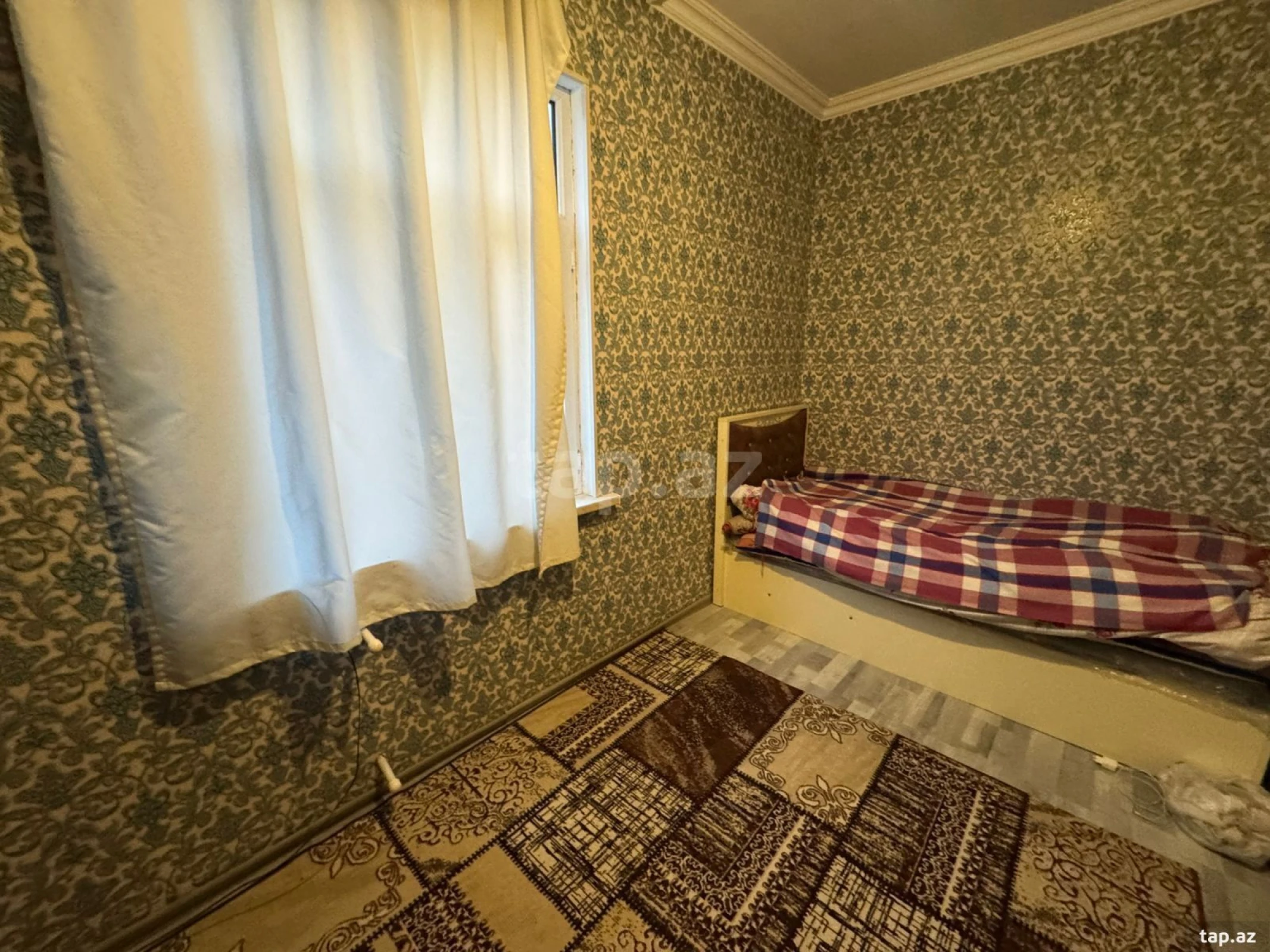 Satılır 5 otaqlı həyət evi