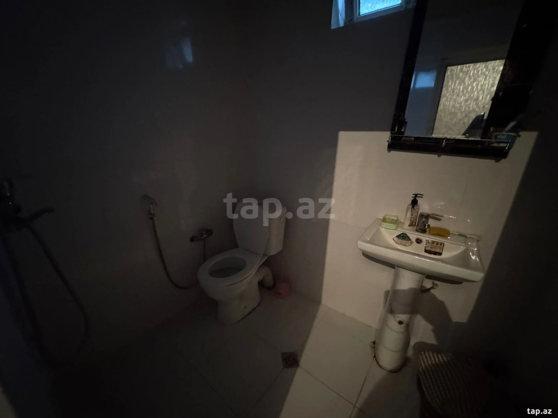 Satılır 5 otaqlı həyət evi