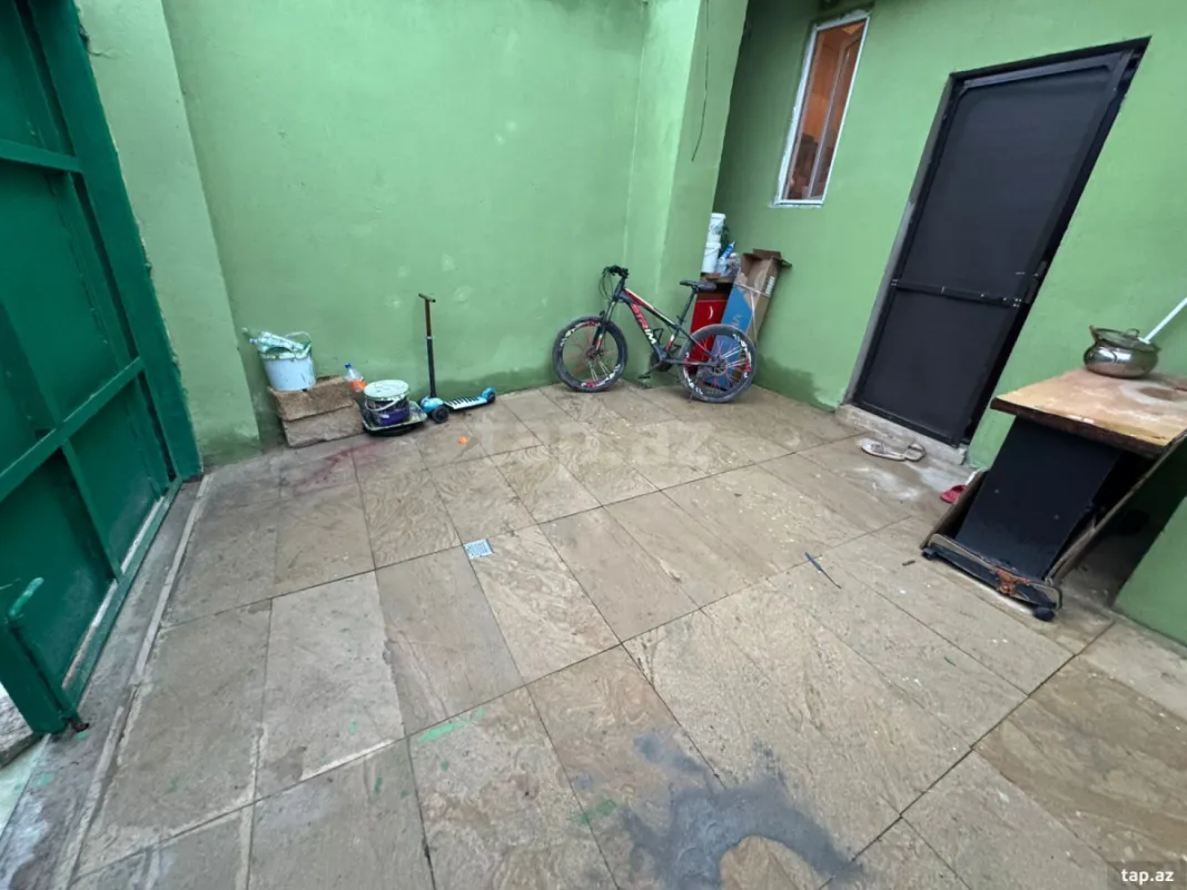 Satılır 5 otaqlı həyət evi