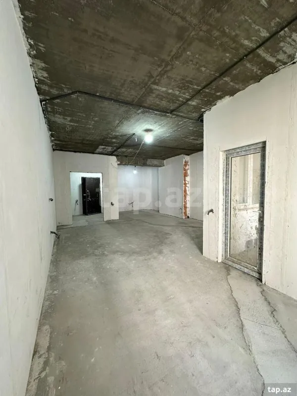 Satılır 3 otaqlı yeni tikili 123.5 m²