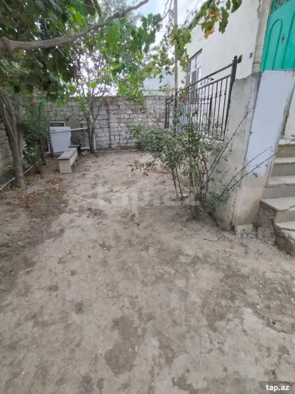Satılır 3 otaqlı həyət evi 100 m²