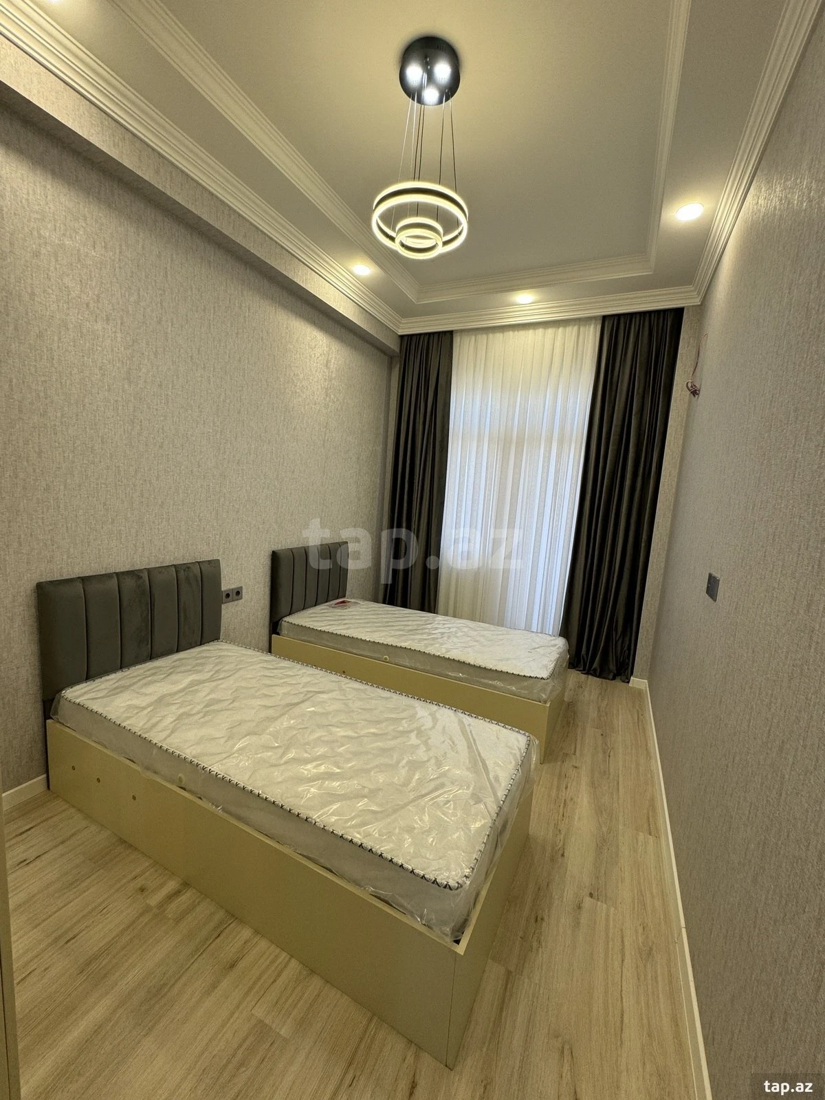 Kirayə verilir 3 otaqlı yeni tikili 87 m²