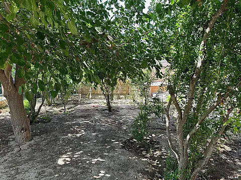 Satılır 7 otaqlı həyət evi