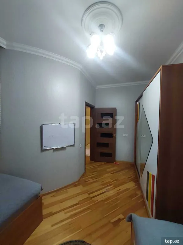 Satılır 3 otaqlı yeni tikili 80 m²