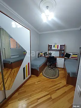 Satılır 3 otaqlı yeni tikili 80 m²