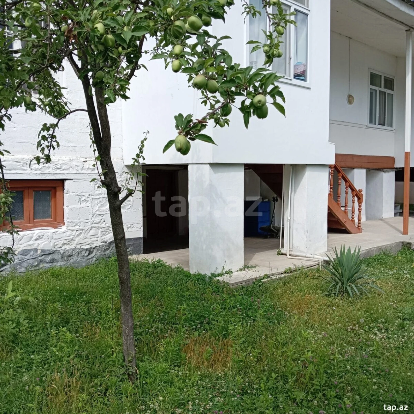 Satılır 4 otaqlı həyət evi