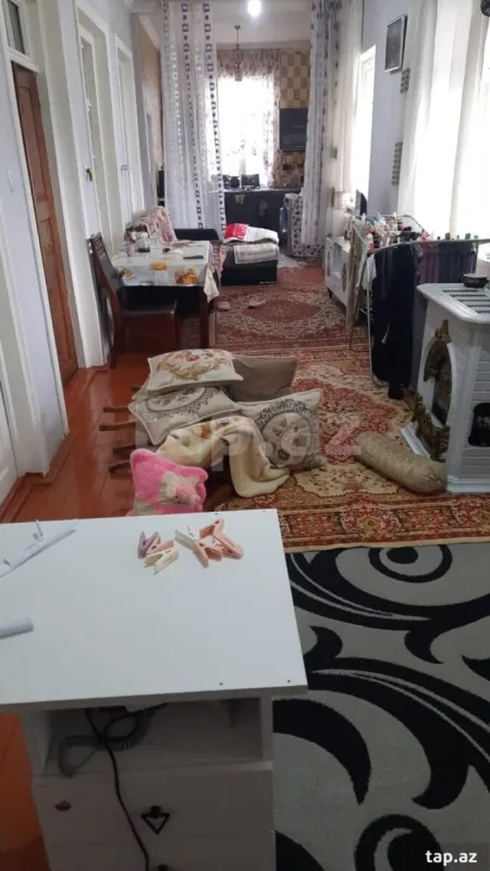 Satılır 4 otaqlı həyət evi