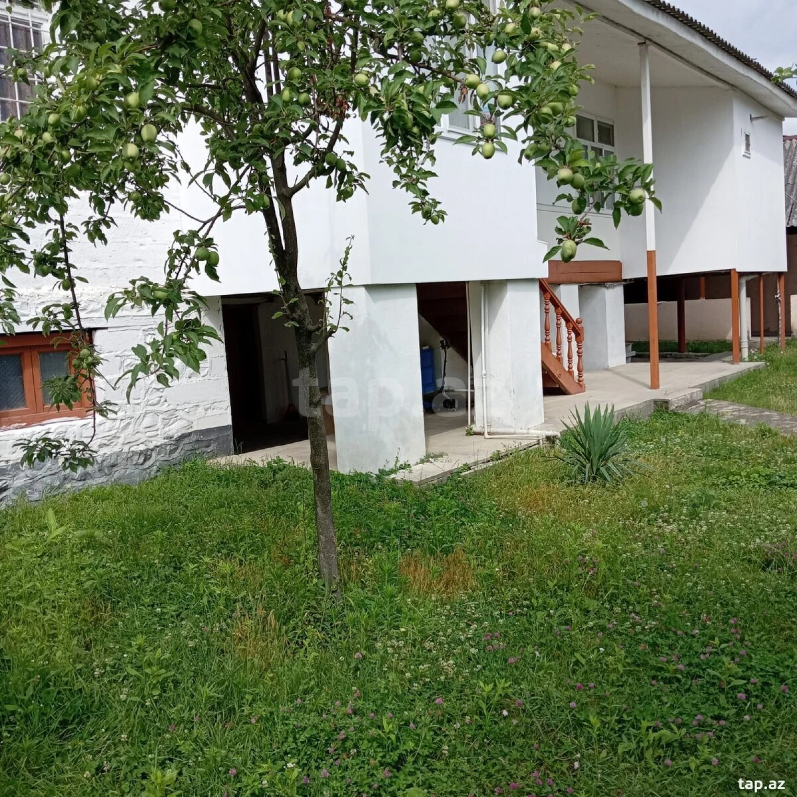 Satılır 4 otaqlı həyət evi