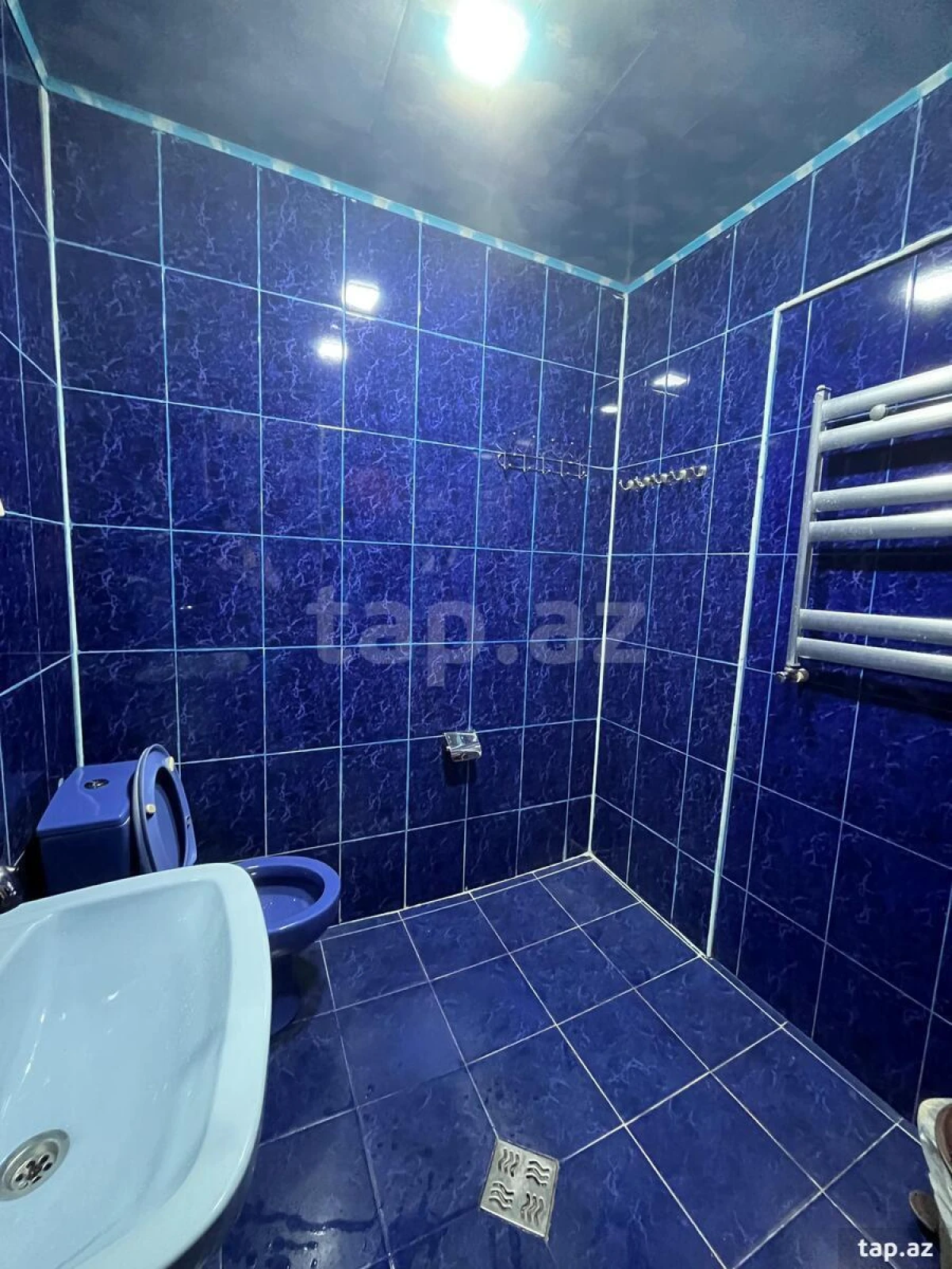 Satılır 5 otaqlı həyət evi