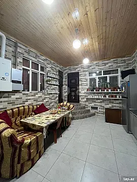 Satılır 5 otaqlı həyət evi