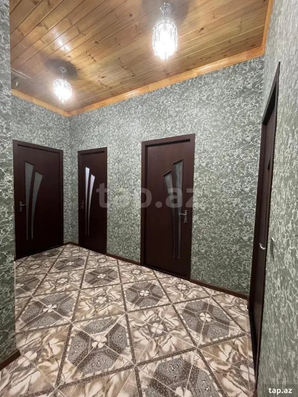 Satılır 5 otaqlı həyət evi