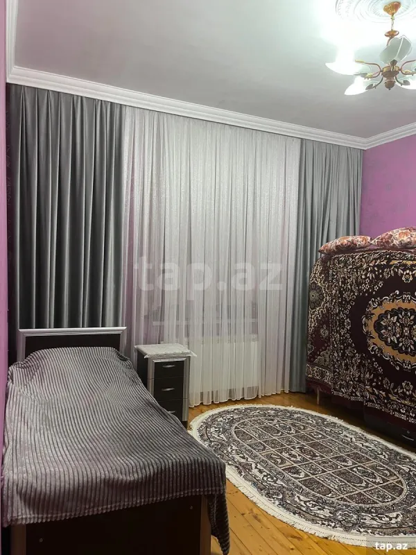 Satılır 5 otaqlı həyət evi