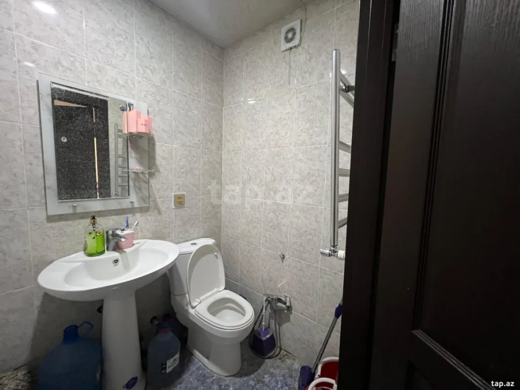 Kirayə verilir 1 otaqlı yeni tikili 48 m²