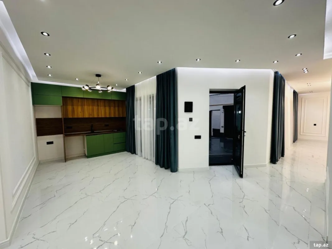 Satılır 4 otaqlı həyət evi 160 m²