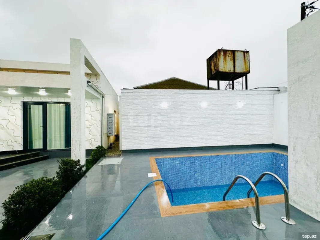 Satılır 4 otaqlı həyət evi 160 m²