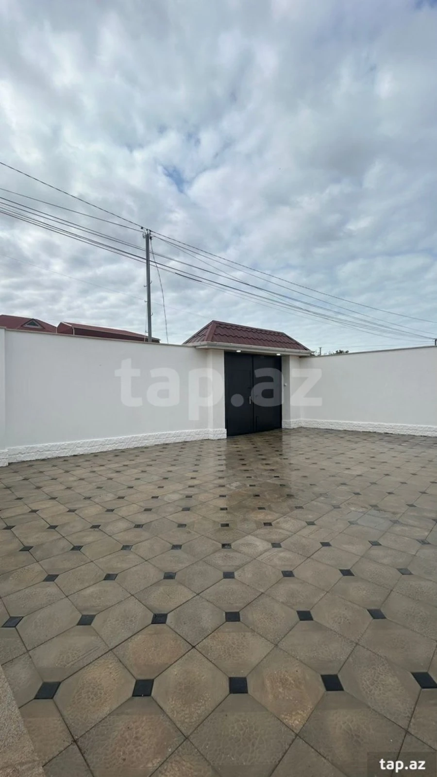 Satılır 3 otaqlı həyət evi