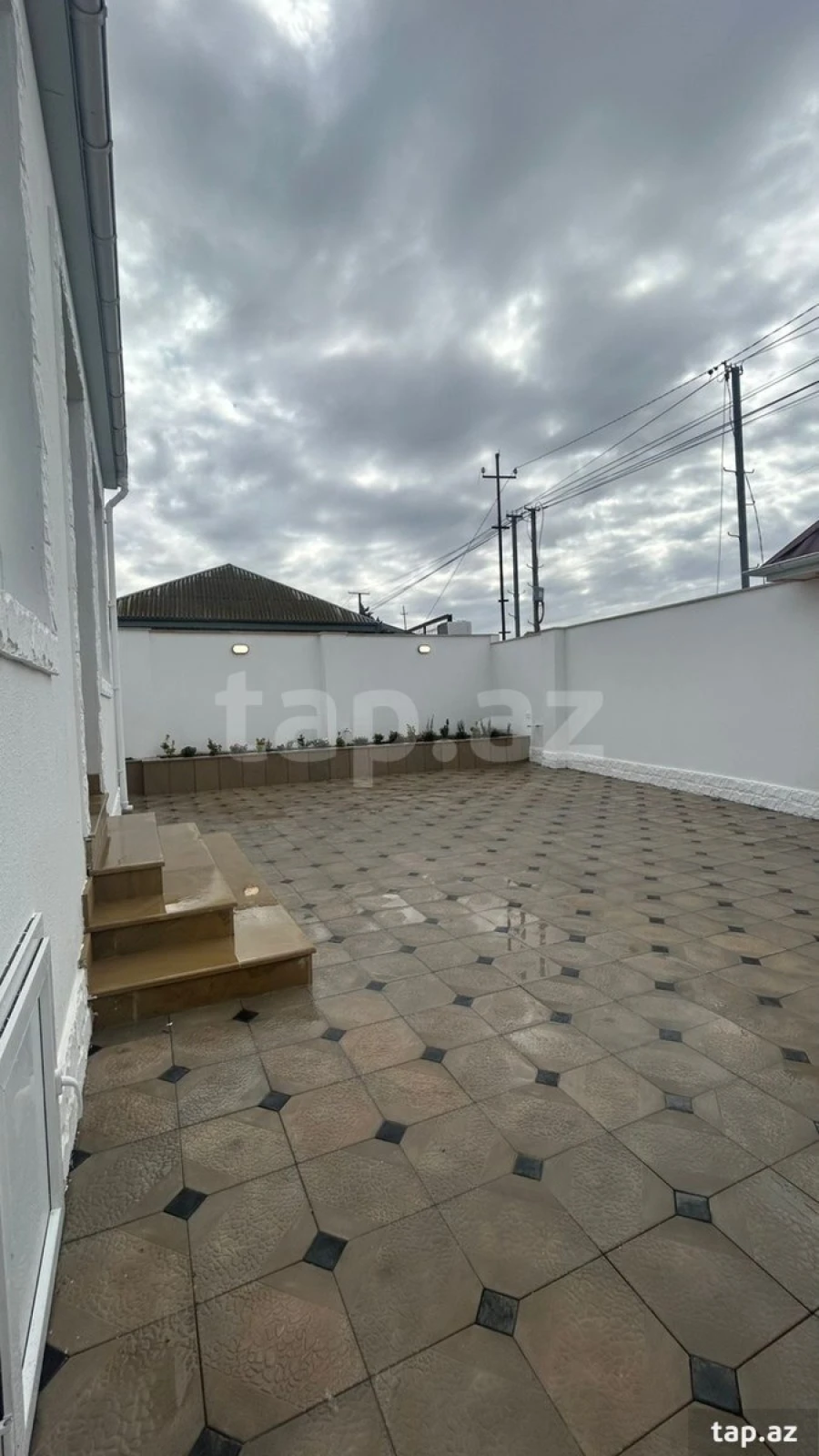 Satılır 3 otaqlı həyət evi