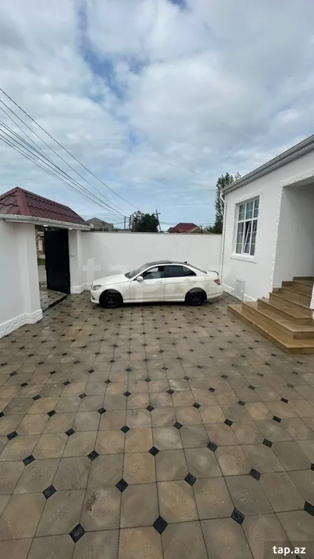 Satılır 3 otaqlı həyət evi