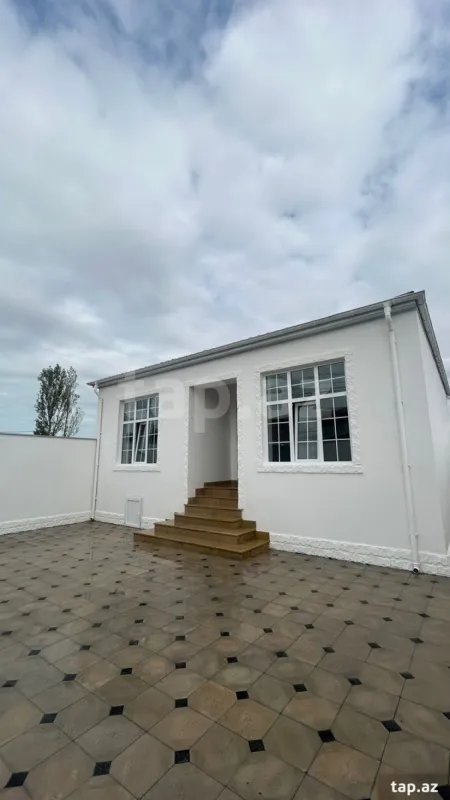 Satılır 3 otaqlı həyət evi