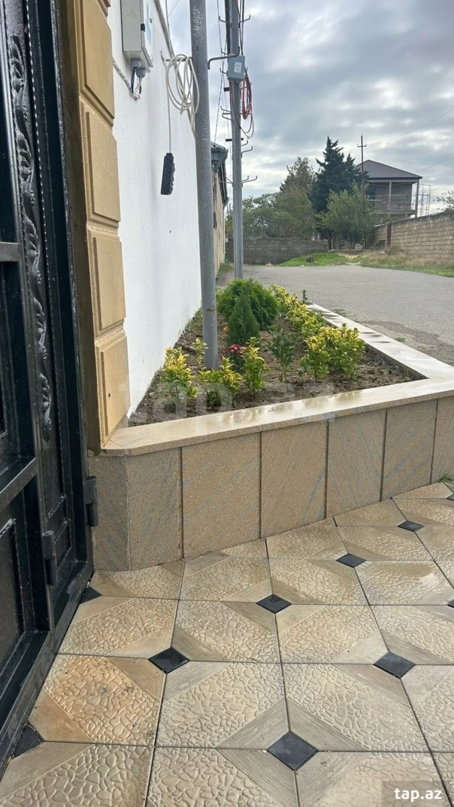 Satılır 3 otaqlı həyət evi