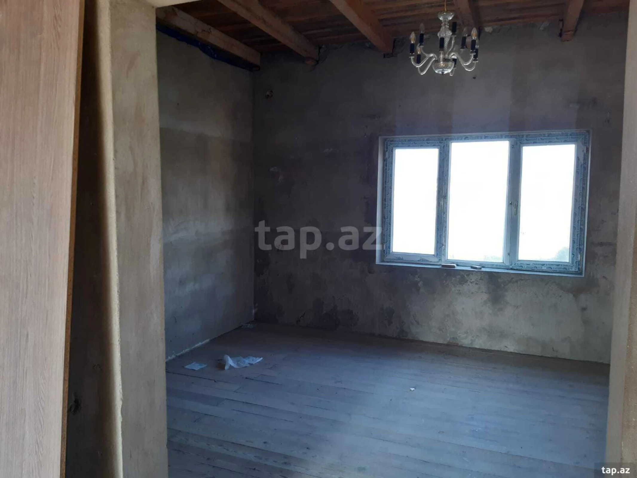 Satılır 4 otaqlı həyət evi