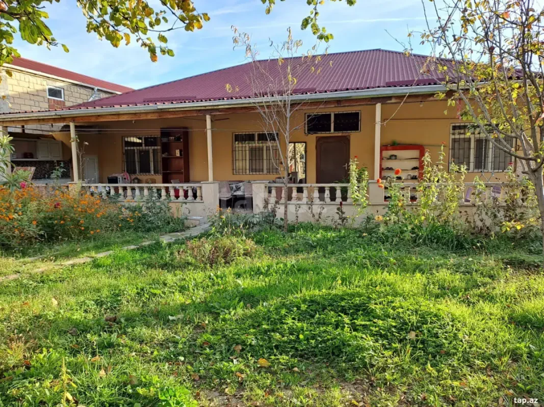 Kirayə verilir 2 otaqlı həyət evi 80 m²