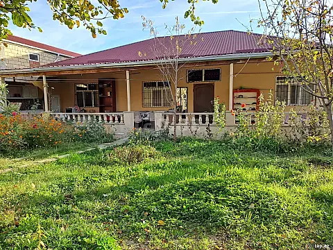 Kirayə verilir 2 otaqlı həyət evi 80 m² — Oğuz 2 otaq 80.00 m²