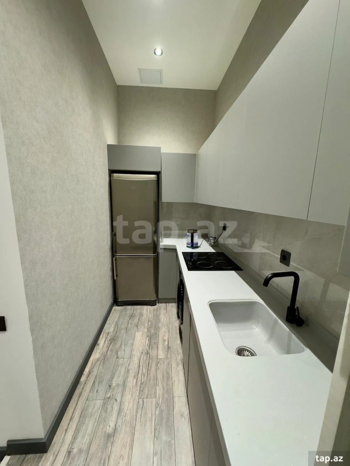 Satılır 1 otaqlı mənzil 50 m²