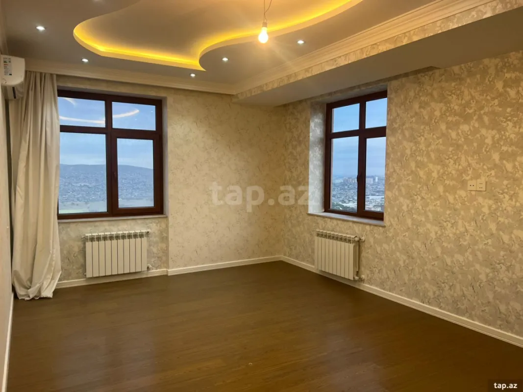 Satılır 3 otaqlı yeni tikili 155 m²